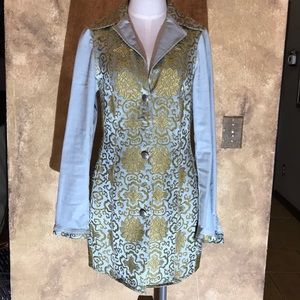 Custom statement trench by Johanne